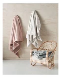 Linen House Bray Throw In Ivory -Linen House Dreamscape Sales Store 929581390 929576350 3 720x928