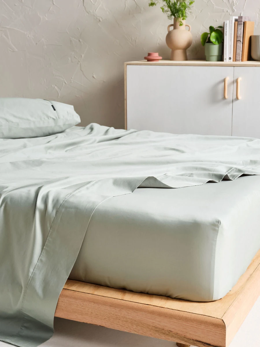 Linen House Augusta 500TC Green Gum Cotton Sateen Sheet Set 5 Linen House Augusta 500TC Green Gum Cotton Sateen Sheet Set - Image 5