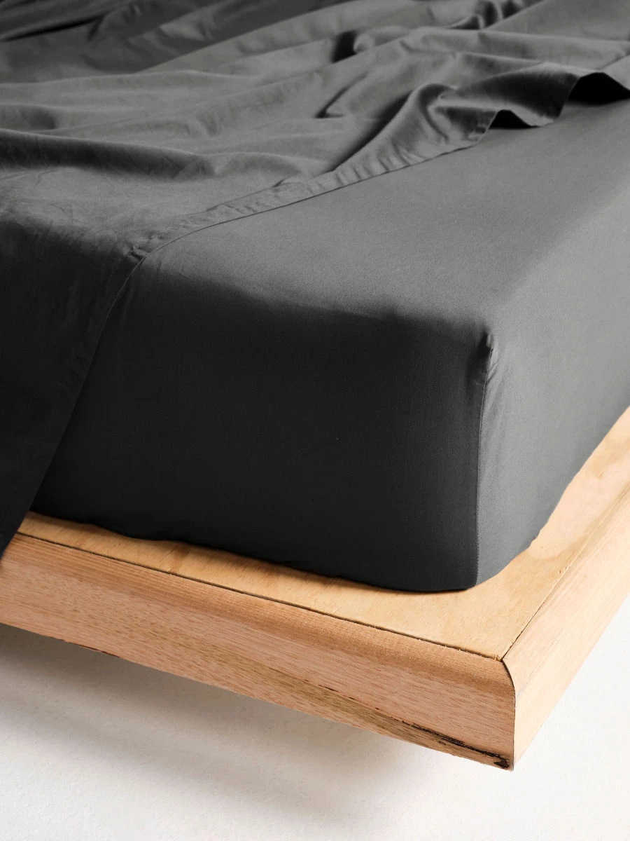 Linen House Augusta 500TC Magnet Cotton Sateen Sheet Set 4 Linen House Augusta 500TC Magnet Cotton Sateen Sheet Set - Image 4