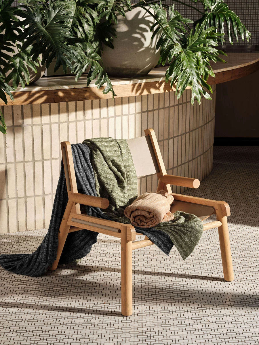 Linen House Giverny Moss Throw 4 Linen House Giverny Moss Throw - Image 4