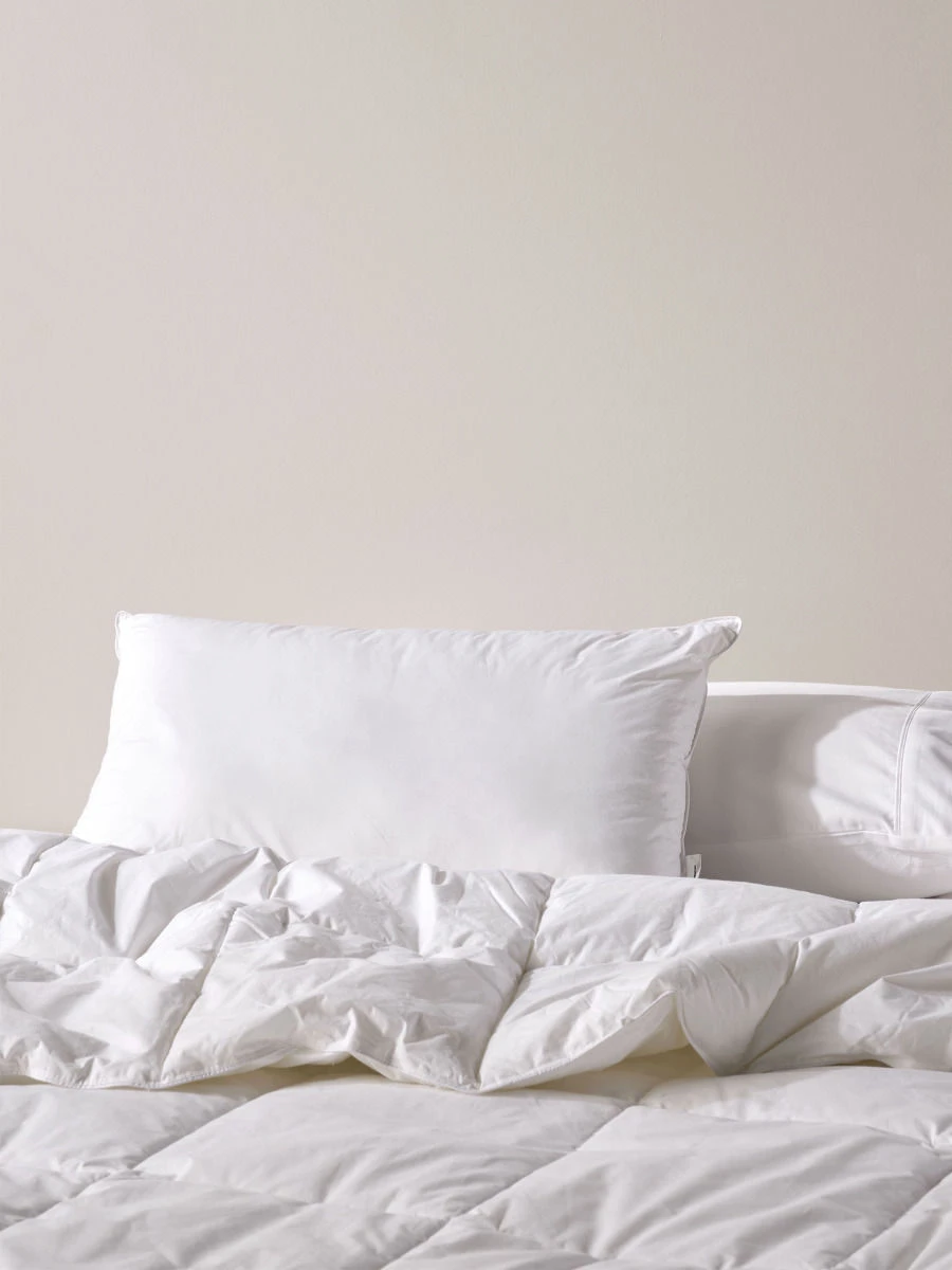 Linen House Bamboo Standard Pillow - 1000 GSM 1 Linen House Bamboo Standard Pillow - 1000 GSM