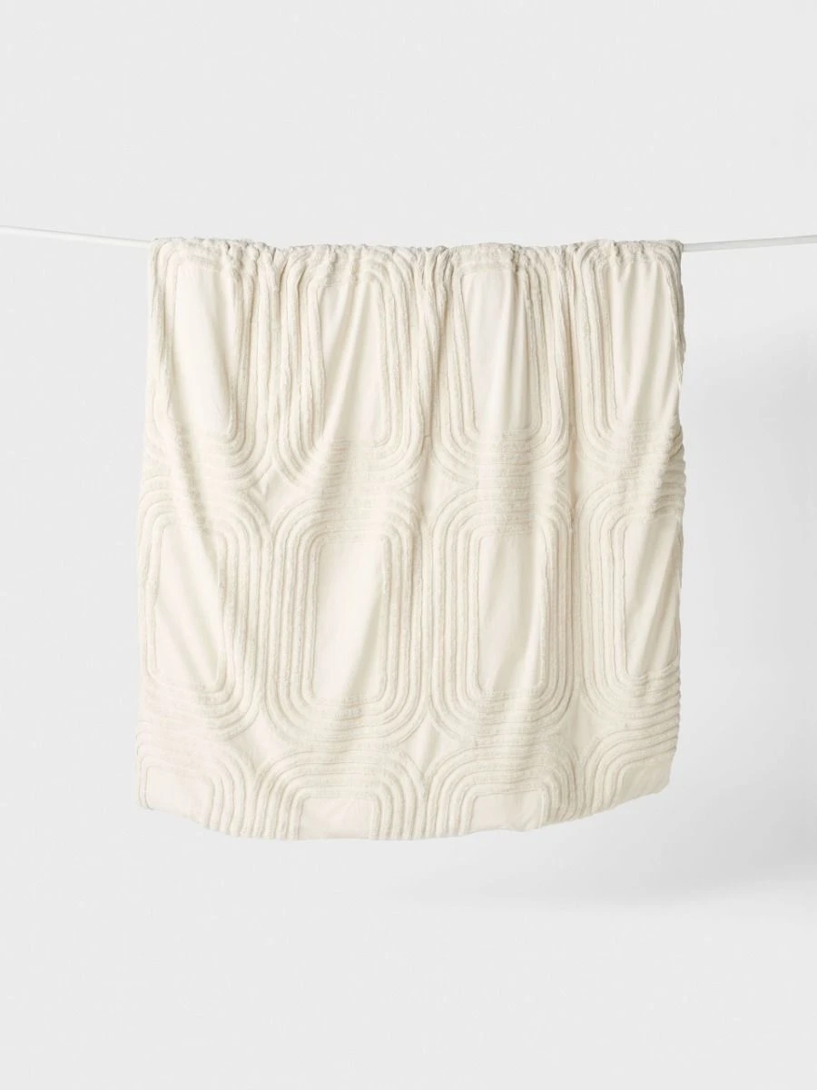 Linen House Farrah Vanilla Quilt Cover Set 2 Linen House Farrah Vanilla Quilt Cover Set - Image 2