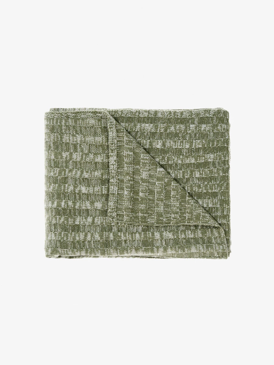 Linen House Giverny Moss Throw 3 Linen House Giverny Moss Throw - Image 3