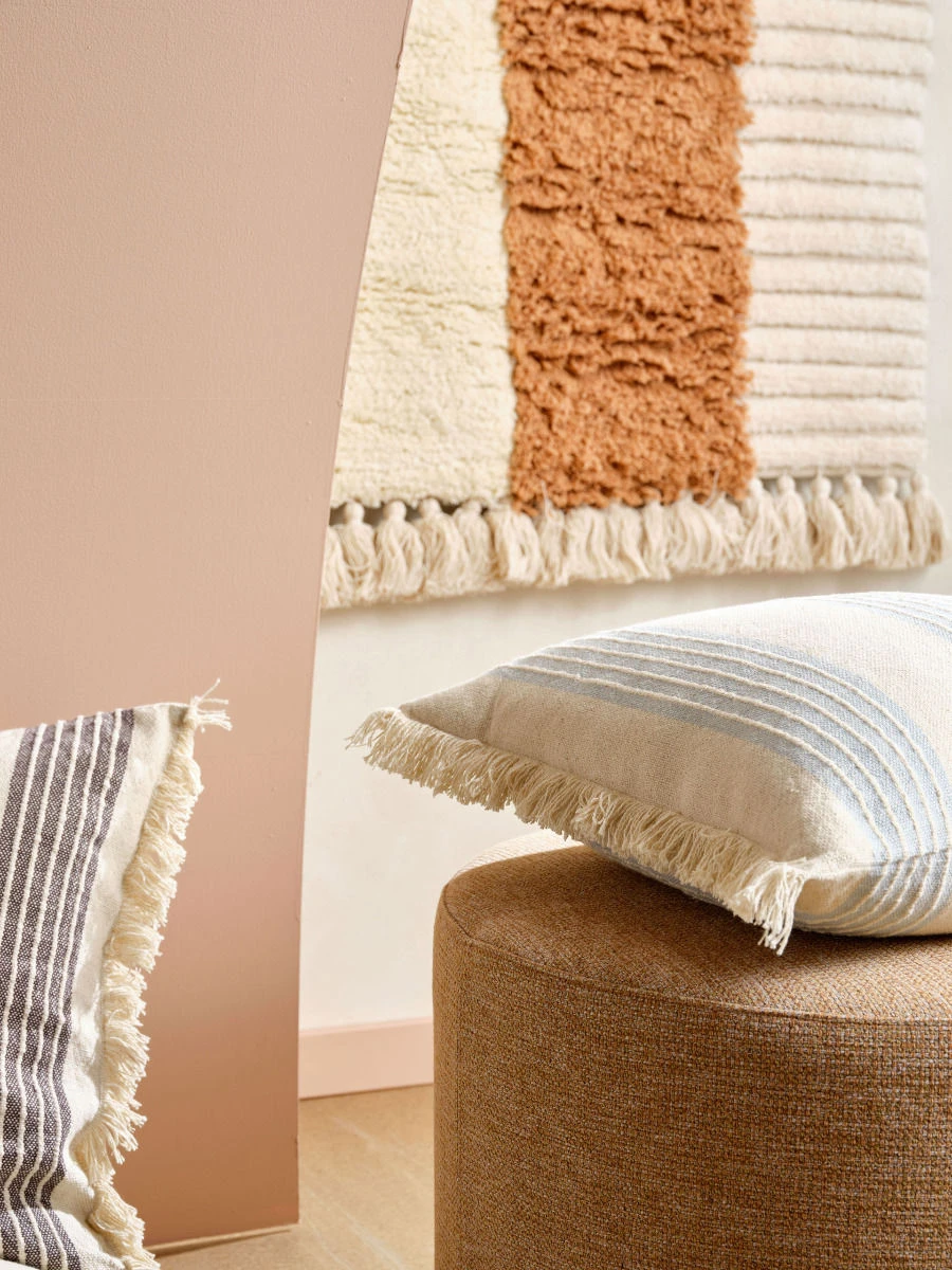 Linen House Sloan Ocean Cushion 50x50cm 3 Linen House Sloan Ocean Cushion 50x50cm - Image 3