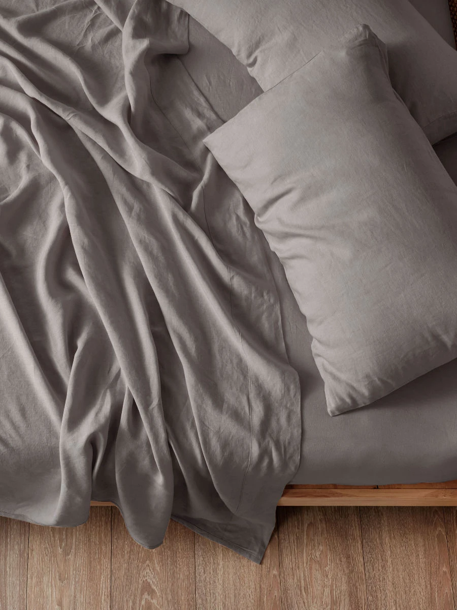 Linen House Pure Linen Ash Sheet Set 4 Linen House Pure Linen Ash Sheet Set - Image 4