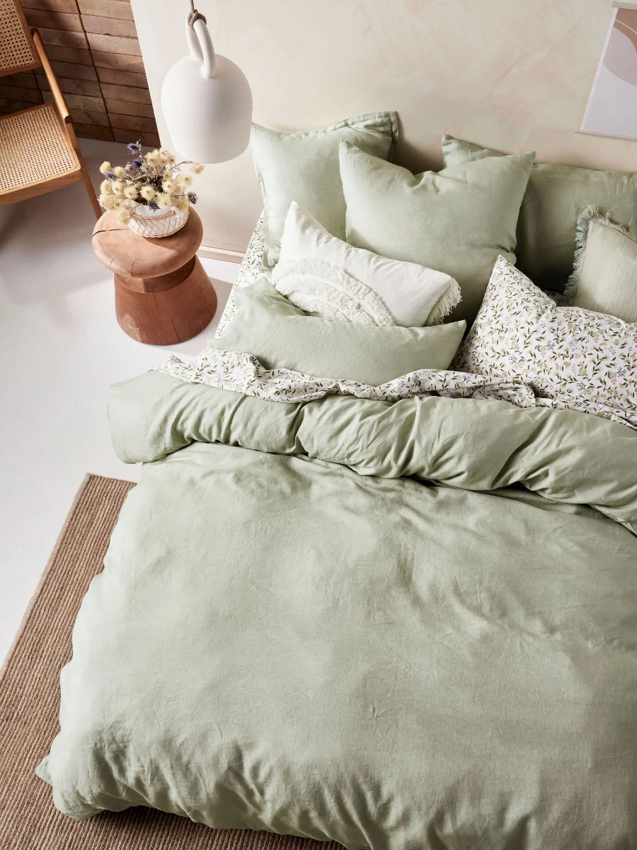 Linen House Nimes Wasabi Linen Quilt Cover Set 3 Linen House Nimes Wasabi Linen Quilt Cover Set - Image 3